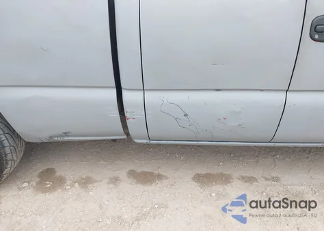 1999 GMC Sierra 1500 Sle z USA, uszkodzony, nr VIN 2GTEC19T8X1542025